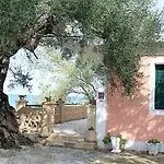 Tonias - Thea House And Vrachos Attic *