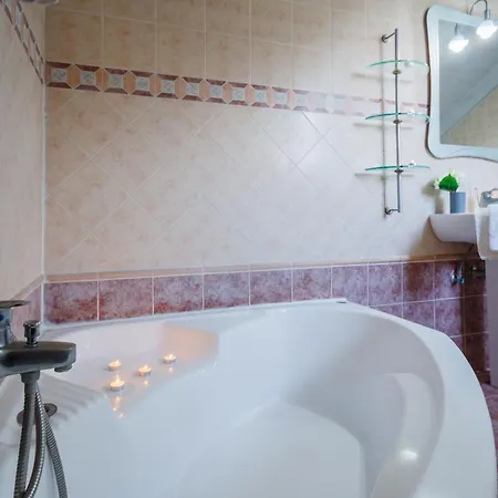 Tonias - Thea House And Vrachos Attic * 阿利卡纳斯