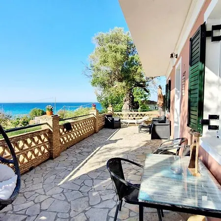 Tonias - Thea House And Vrachos Attic *