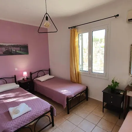 Holiday home Tonias - Thea House And Vrachos Attic Alykanas (Zakynthos)