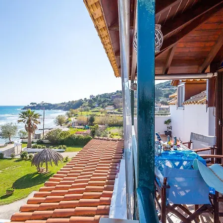 Tonias - Thea House And Vrachos Attic *