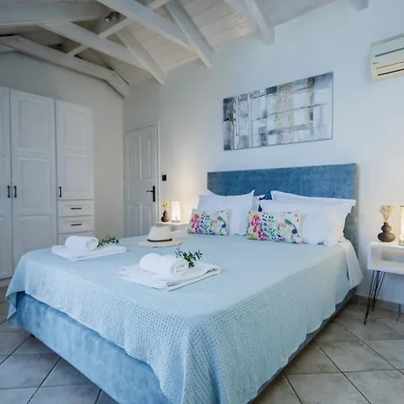 Tonias - Thea House And Vrachos Attic * Alykanas (Zakynthos)