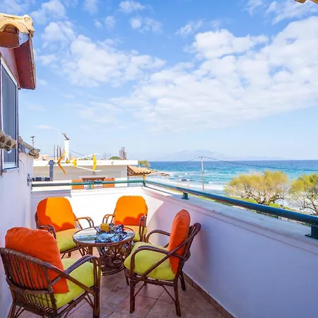 Tonias - Thea House And Vrachos Attic Feriehus