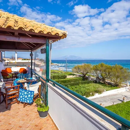 Feriehus Tonias - Thea House And Vrachos Attic