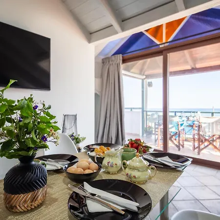 Tonias - Thea House And Vrachos Attic Feriehus *